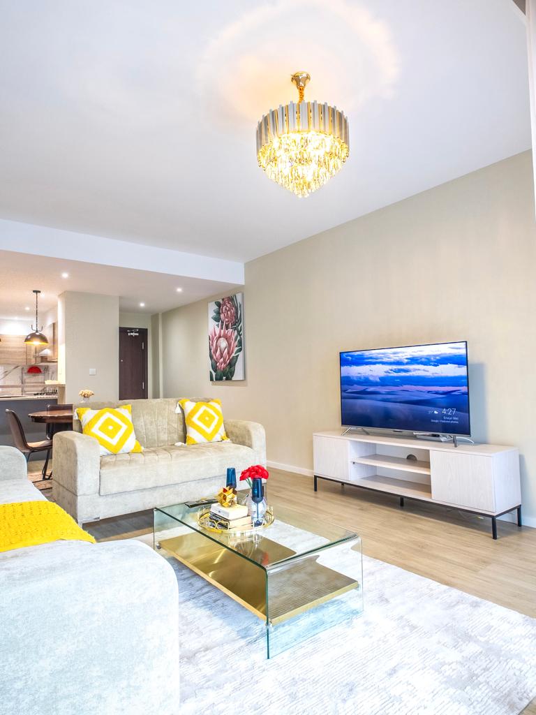 Fully Furnished 2 Bedroom, Master En-Suite Apartment for Rent