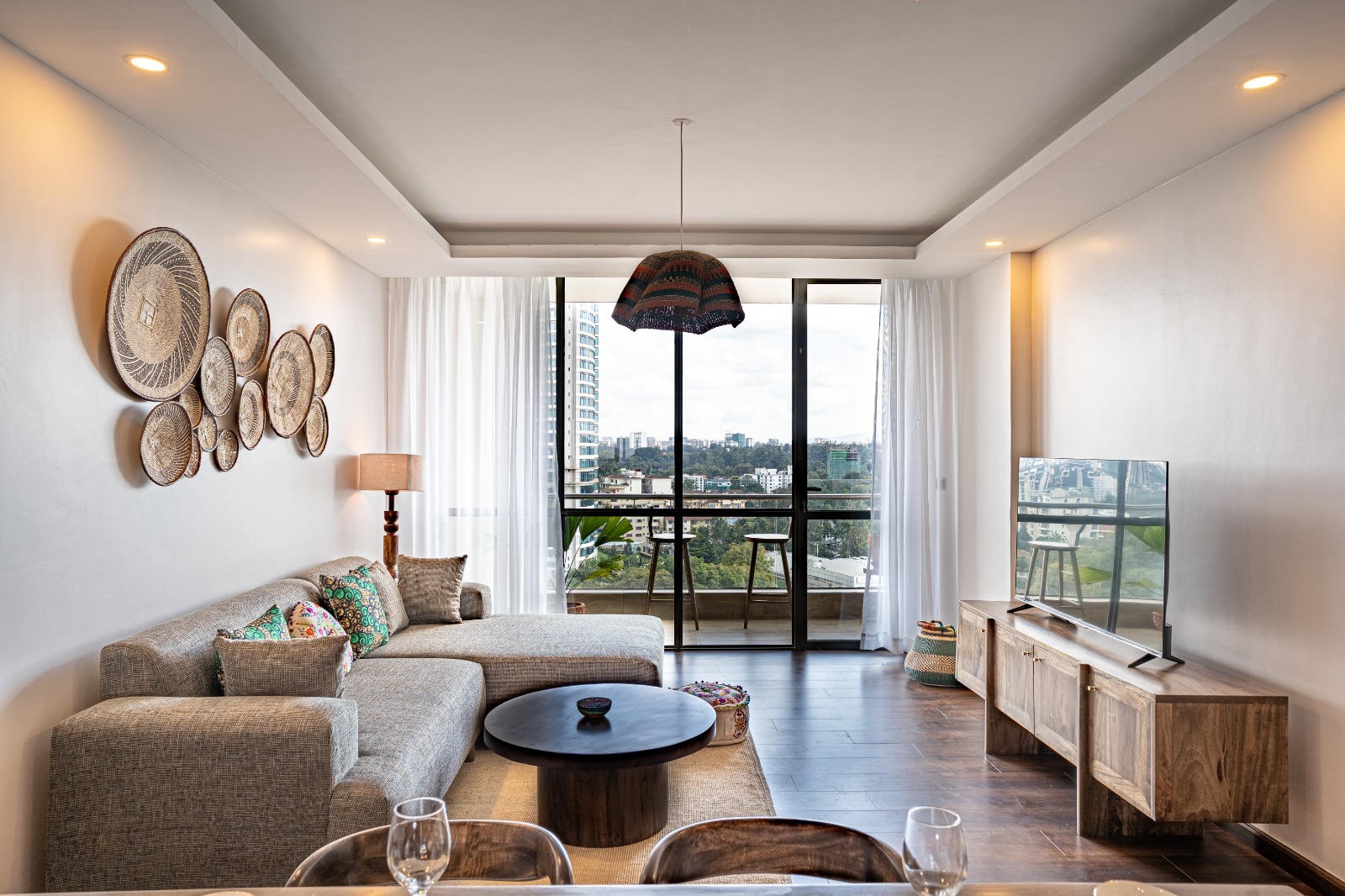 3 Bedroom Apartment, All En-Suite Plus Dsq For Sale