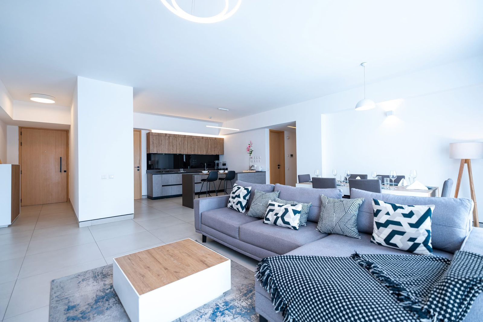 3 Bedroom, All En-suite plus Dsq Apartment for Sale